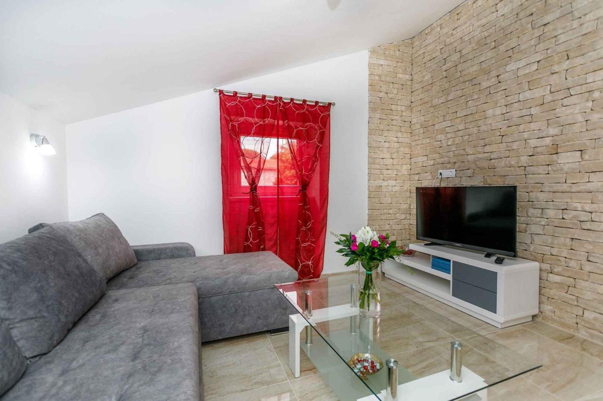 Apartment In Malinska/Insel Krk 38057 Eksteriør bilde