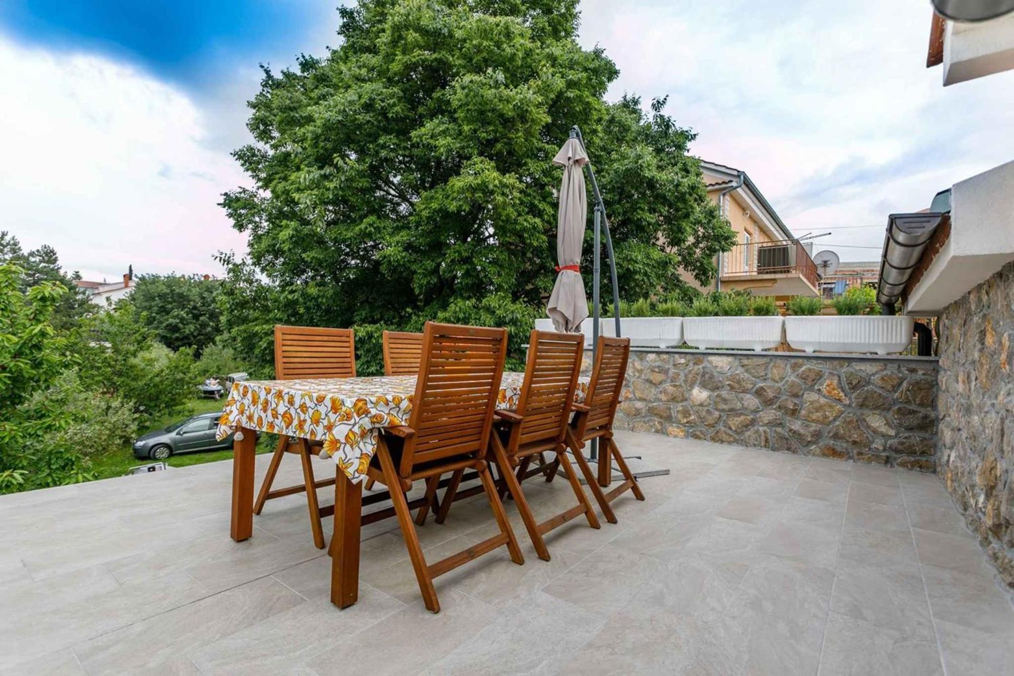Apartment In Malinska/Insel Krk 38057 Eksteriør bilde
